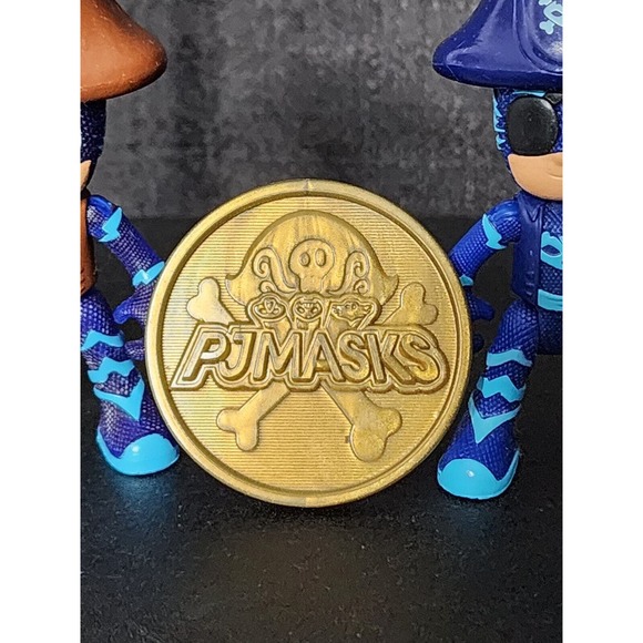 PJ Masks CATBOY PIRATE POWER Figure 3-1/2" Tall Frogbox Set Of 2 With Coin Medal - Picture 3 of 6